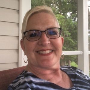 Meet your Posher, Cindy